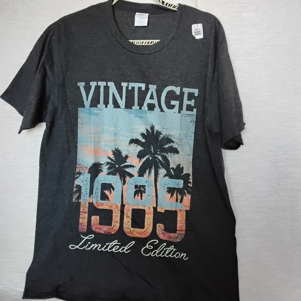Vintage 1985 Limited Edition Graphic T-Shirt - Gray
